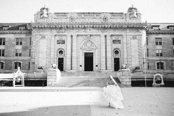 Bride at washington DC monument, taken by astrid photo